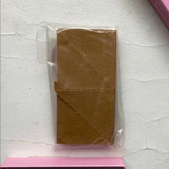 Frownies Gentle Lifts and Facial Patches - Picture 3 of 3